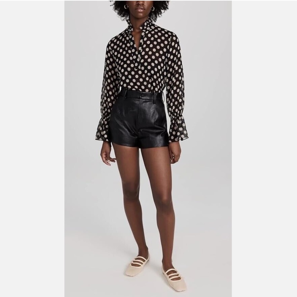7 FOR ALL MANKIND TAILORED FAUX LEATHER SLOUCH SHORT - BLACK
